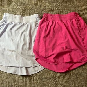 Lululemon Skort (2) Size 4 in Lavender & Pink